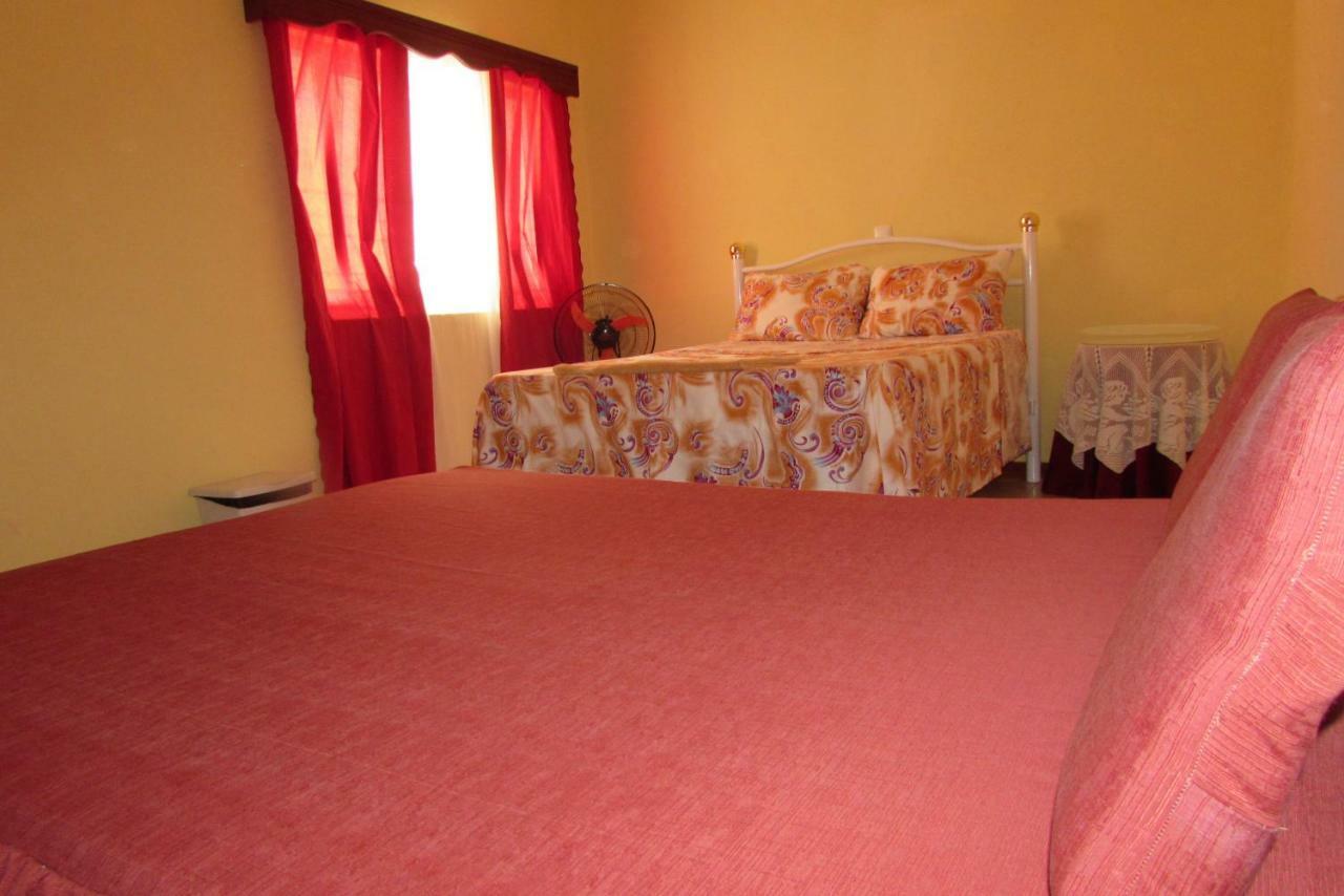 Rooming House Espargos Esterno foto